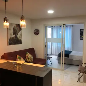 Apartamento En El Edificio Nuevo Conquistador Con Vista Al Mar Apartamento