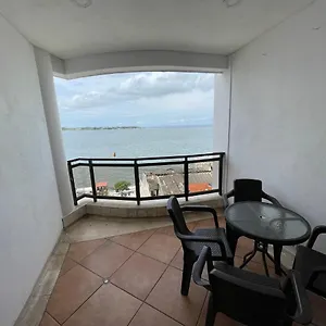 Familiar. Apartamento